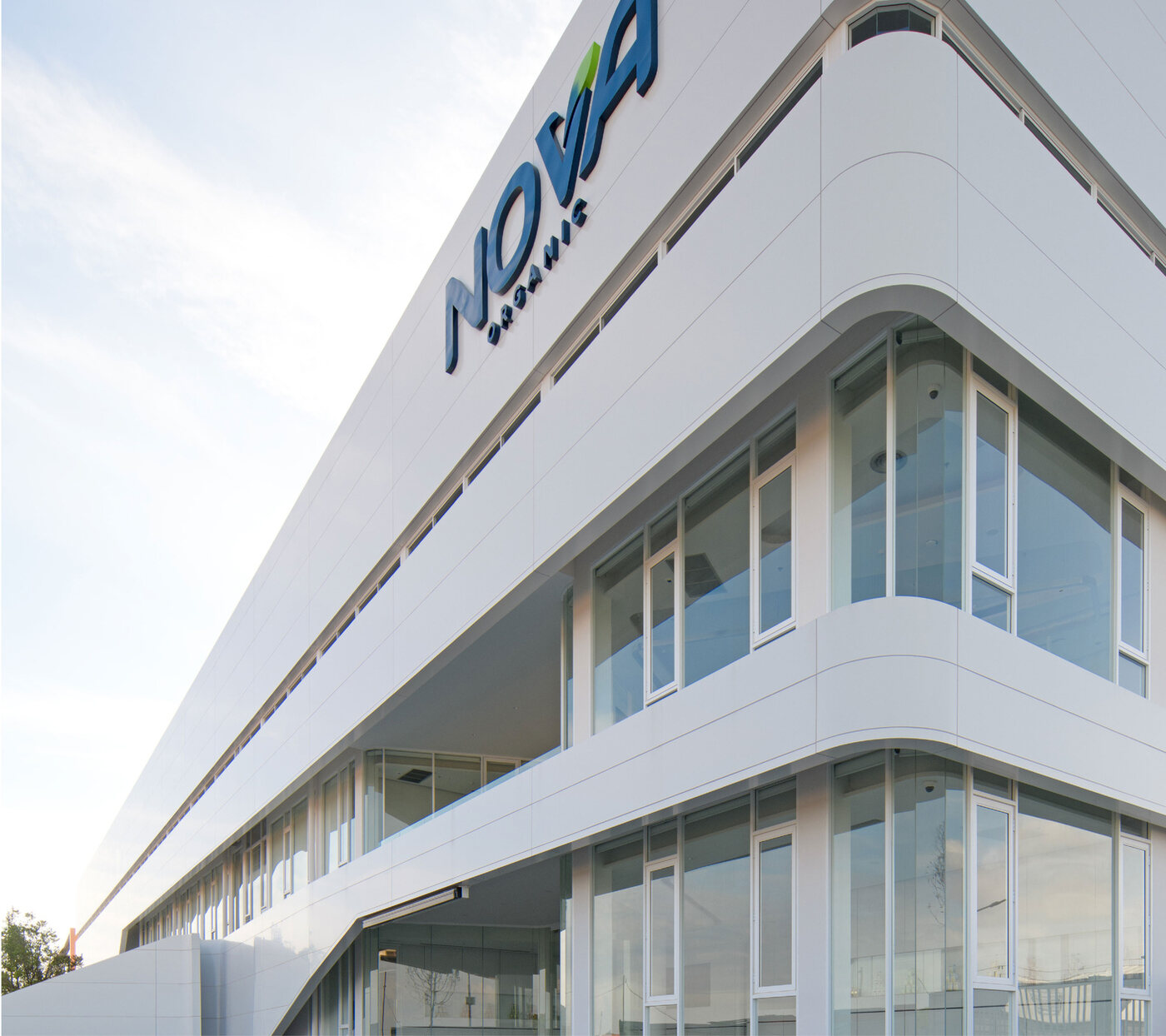 Nova Organic Office and Warehouse — view 1
